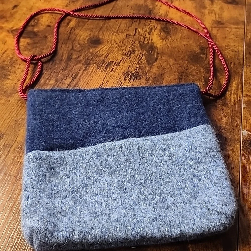 Handmade Two-Tone Blue‎ Embroidered Fwlted Wool Holly Berry Shoulder Bag Purse